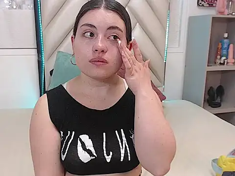 Snapshot of Vicluxxx chatting on October 26, 12:55 pm Vicluxxx online show from October 26, 12:55 pm