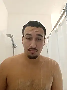 Jadriel23 online show from October 8, 3:37 am