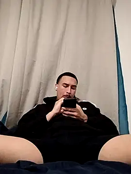 Jadriel23 online show from October 19, 4:35 am