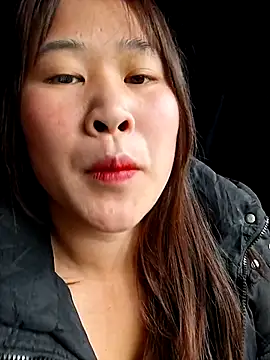 ALIENHR38 online show from March 17, 1:32 am