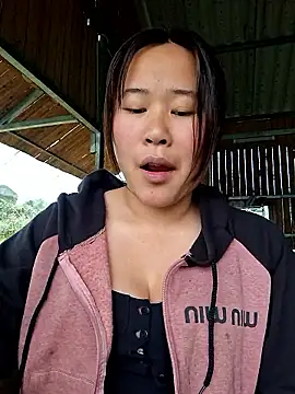 ALIENHR38 online show from March 24, 2:05 am