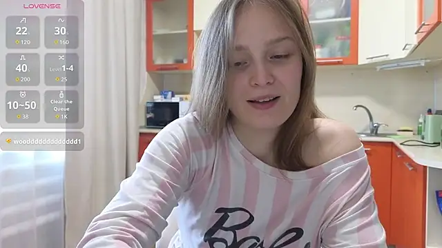 Hot Lili1 online show from October 2, 4:08 am