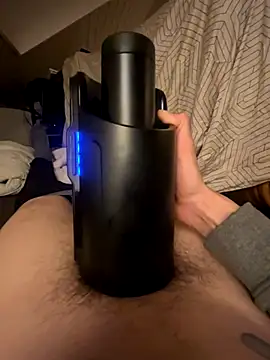 Snapshot of eltet12 chatting on November 3, 6:31 pm eltet12 online show from November 3, 6:31 pm