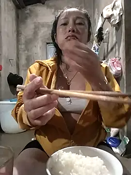 soope-00 online show from October 24, 12:12 pm