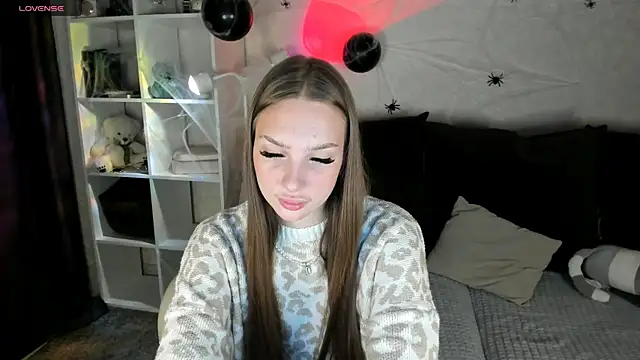 AliceLababy  online show from October 26, 3:12 am