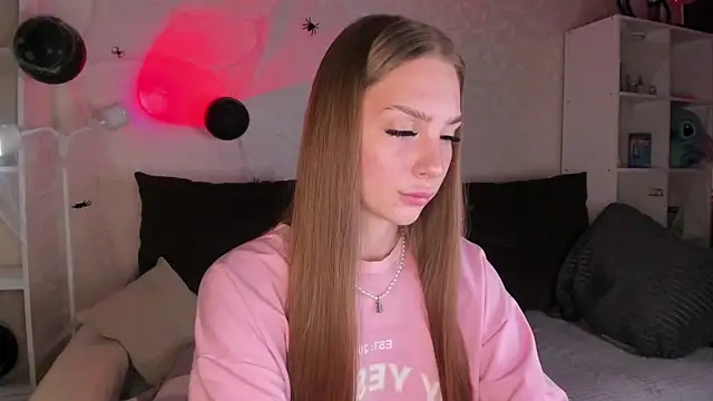 AliceLababy  online show from November 3, 3:41 am