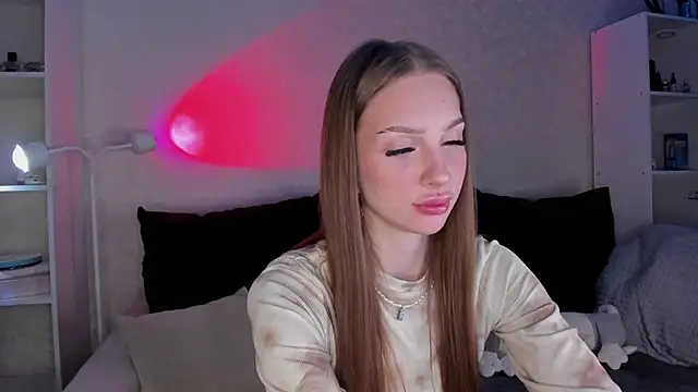 AliceLababy  online show from November 13, 3:16 am