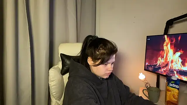 GoddessDarina online show from October 25, 11:54 pm