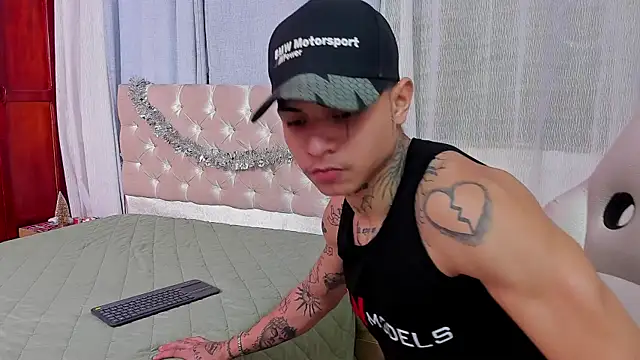 john mystic online show from November 29, 10:02 pm