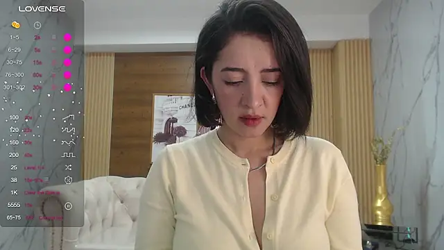 sara lopez s online show from April 16, 1:56 pm