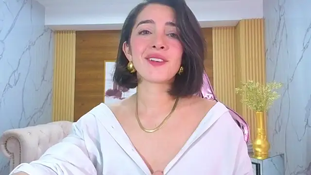 sara lopez s online show from August 4, 1:57 pm