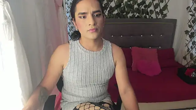 Snapshot of ivone_golosa chatting on October 17, 3:25 pm ivone golosa online show from October 17, 3:25 pm