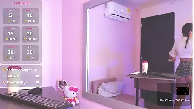 kiity horny  online show from January 5, 6:00 pm