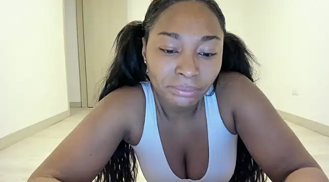 Meganbelford1 online show from January 17, 1:36 am