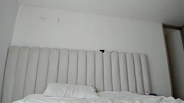 Meganbelford1 online show from December 5, 5:09 pm