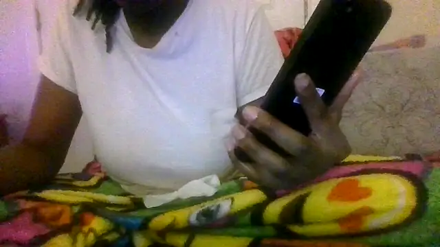 Snapshot of prettymaa chatting on October 29, 5:53 am prettymaa online show from October 29, 5:53 am