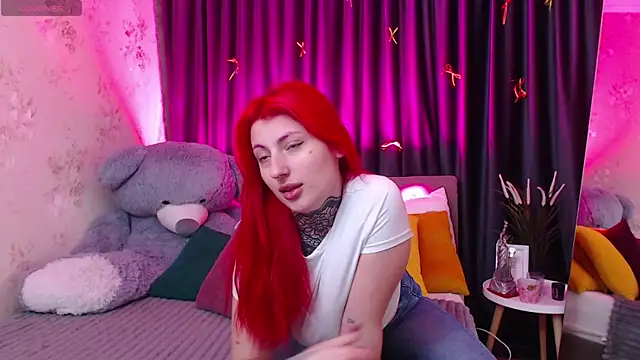 Nina Blum  online show from January 9, 7:11 am