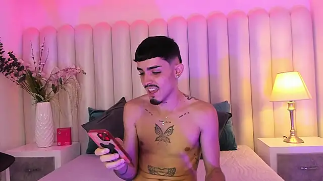 NikoStone  online show from October 30, 4:47 am