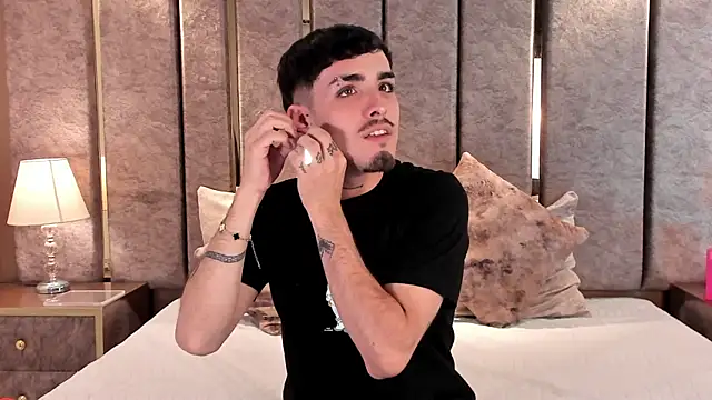 NikoStone  online show from January 17, 5:23 am