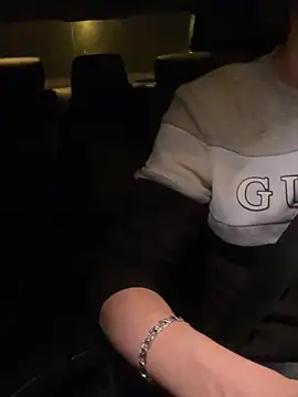 Snapshot of bmwe71 chatting on September 20, 6:20 pm bmwe71 online show from September 20, 6:20 pm