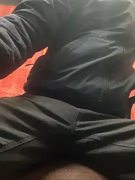 Snapshot of bmwe71 chatting on February 18, 2:46 pm bmwe71 online show from February 18, 2:46 pm