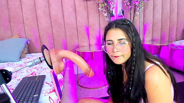 LizzyOlsen online show from October 26, 5:02 am