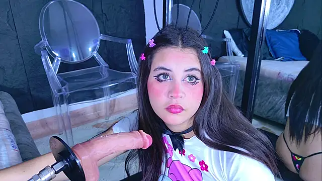 LizzyOlsen online show from February 12, 5:35 am