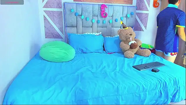 christopher Hot online show from March 27, 11:59 pm