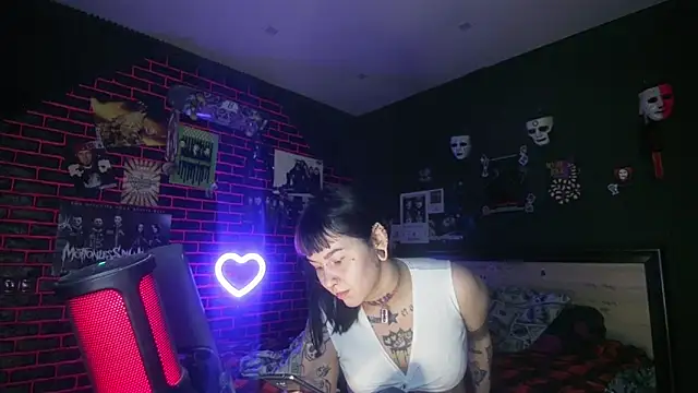 Snapshot of MessalinaOfficial chatting on September 10, 10:48 am MessalinaOfficial online show from September 10, 10:48 am