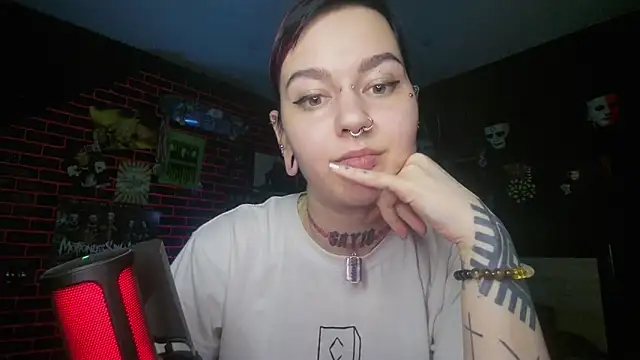 Snapshot of MessalinaOfficial chatting on September 17, 9:38 pm MessalinaOfficial online show from September 17, 9:38 pm