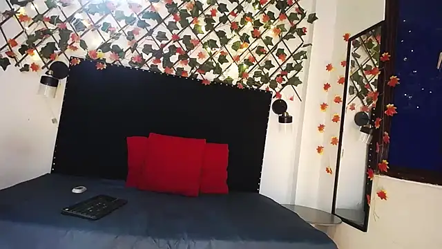 vwildcatper online show from October 30, 7:03 pm