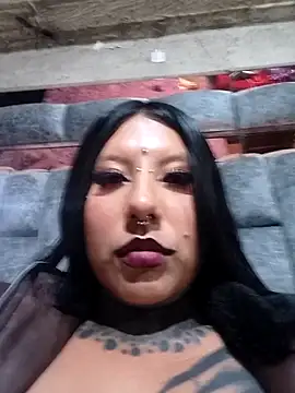 Snapshot of missashlyrosette chatting on December 17, 1:00 am missashlyrosette online show from December 17, 1:00 am