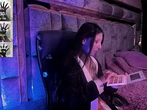 Snapshot of missashlyrosette chatting on January 13, 10:04 pm missashlyrosette online show from January 13, 10:04 pm