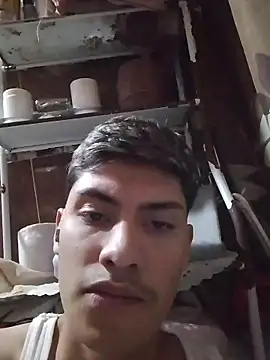 aispuro8505 online show from March 14, 7:14 am