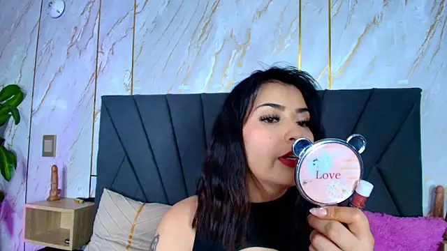 chloe Laurent1 online show from October 5, 3:49 am