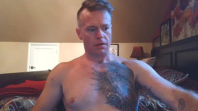 Snapshot of DILFiGuess11 chatting on June 18, 11:14 am DILFiGuess11 online show from June 18, 11:14 am