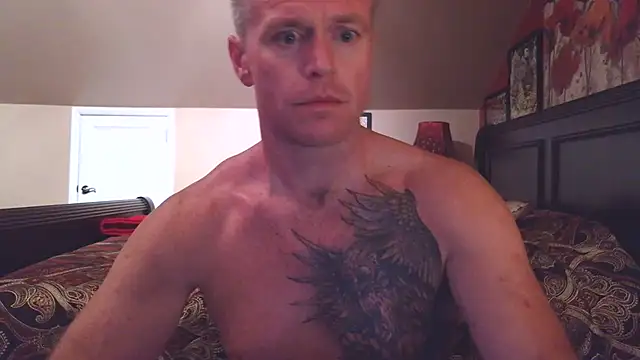 Snapshot of DILFiGuess11 chatting on June 25, 5:12 am DILFiGuess11 online show from June 25, 5:12 am