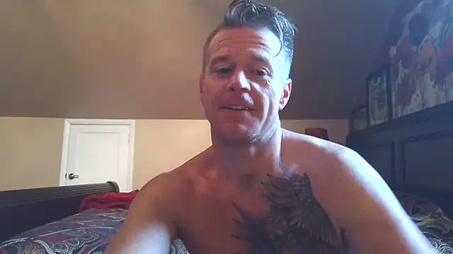 Snapshot of DILFiGuess11 chatting on June 26, 11:25 am DILFiGuess11 online show from June 26, 11:25 am