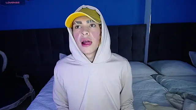 Aaron Fordd online show from October 16, 8:10 pm