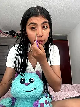 DianeSuns  online show from January 11, 6:13 pm