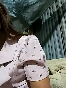 may-squirl online show from October 19, 12:39 pm