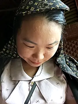 may-squirl online show from October 20, 2:23 am