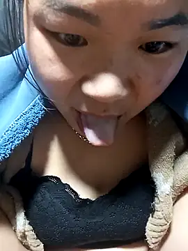 may-squirl online show from November 5, 11:49 pm