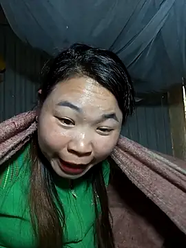 may-squirl online show from November 9, 4:00 am