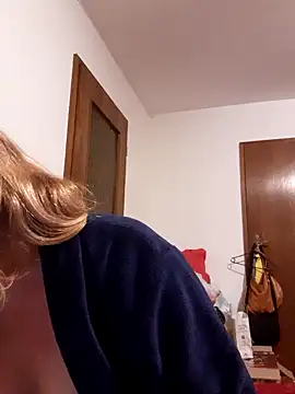 LiluLiluLilu online show from October 25, 5:51 pm