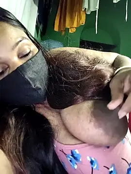 V-hot-swiet online show from October 30, 11:27 pm