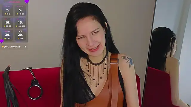 Snapshot of Alisssseee chatting on November 17, 9:59 am Alisssseee online show from November 17, 9:59 am