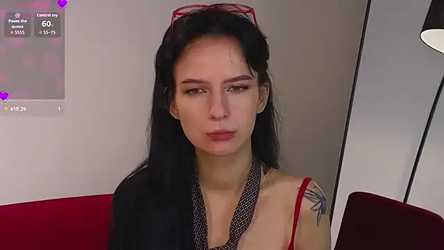 Snapshot of Alisssseee chatting on November 19, 12:05 pm Alisssseee online show from November 19, 12:05 pm