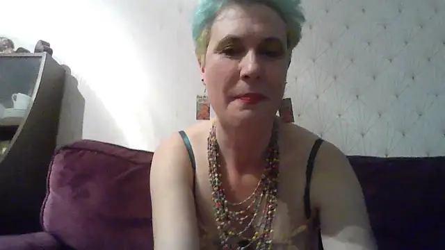 Snapshot of Verity_Vix chatting on February 12, 7:03 am Verity Vix online show from February 12, 7:03 am