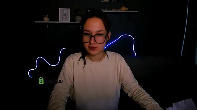 Snapshot of alma_black chatting on October 8, 5:27 am alma black online show from October 8, 5:27 am